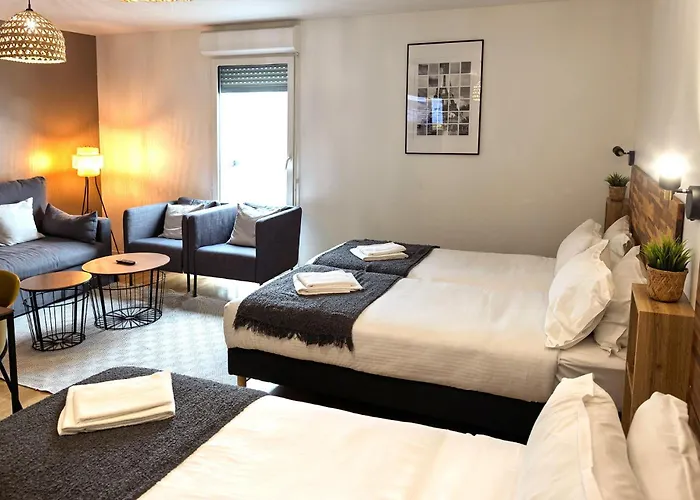 In 13 Hotel