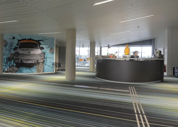 In 13 Ξενοδοχείο 3*