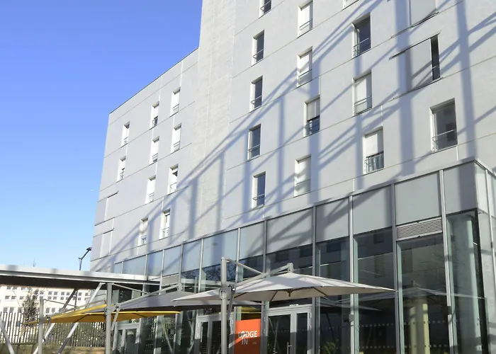 Hotel In 13 Paris