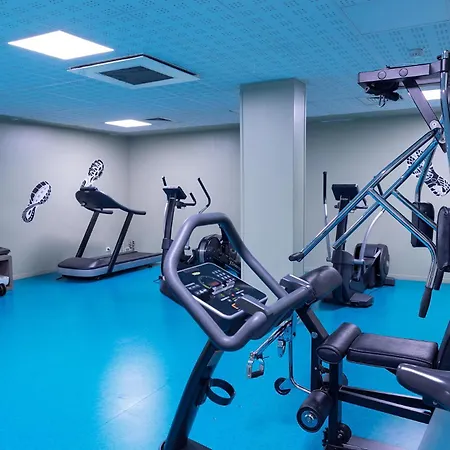 In 13 Szálloda Párizs