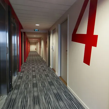 Szálloda In 13 Párizs